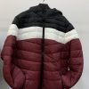 Fleece-lined short style for warmth