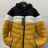 Fleece-lined short style for warmth